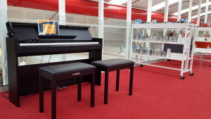 pianoforte in biblioteca